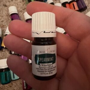 Young Living Spearmint Vitality Oil with White Cap